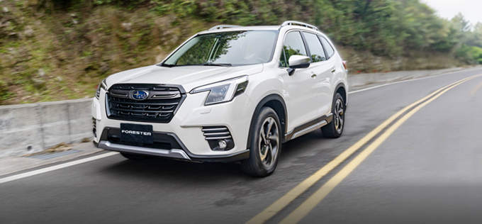 Forester 2.0i-L ES 25年式(24到港)